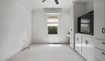 1908 Courtney Ln, Biloxi, MS 39532