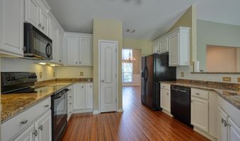 831 Vandenburg Dr, Boiling Springs, SC 29316