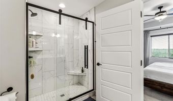 1819 8th Ave SE, Altoona, IA 50009