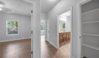 9 Monmouth Dr, Bella Vista, AR 72714