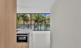 9901 W Bay Harbor Dr 304, Bay Harbor Islands, FL 33154