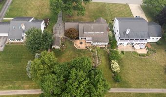 859 Country Club Ln, Ashland, OH 44805