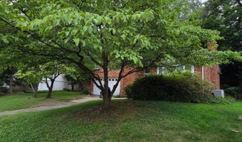 8602 EWING Dr, Bethesda, MD 20817