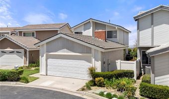 6923 E Shorecrest Dr, Anaheim, CA 92807