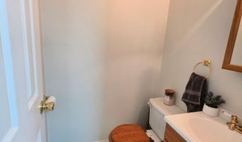 813 Johnson St, Bardstown, KY 40004