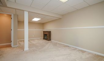 10015 Windjammer Trl, Aurora, OH 44202