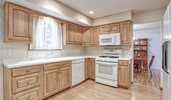 12 Provost Dr, Airmont, NY 10901