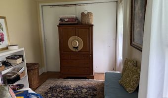 186 W Washington St, Bristol, CT 06010