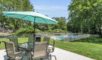 180 Grand Ave, Atlantic Highlands, NJ 07716