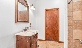2 E KELLY PARK Rd, Apopka, FL 32712