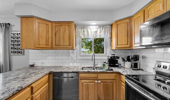 2105 BRIARWOOD Ln, Cheyenne, WY 82009
