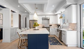 27 THIRD St, Beach Haven, NJ 08008