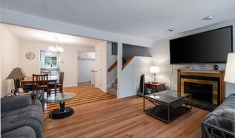 201 Greens Farm Rd 201, Branford, CT 06405