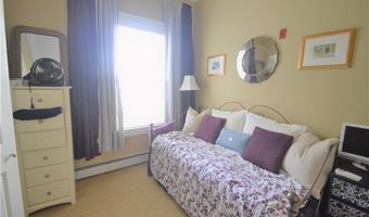 398 Wolcott Ave 9, Middletown, RI 02842