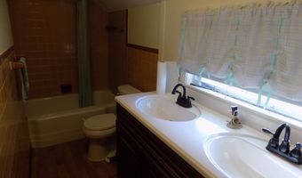 10 Henry St, Bristol, CT 06010