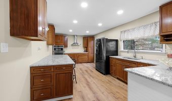 305 S RED LION Ter, Bear, DE 19701