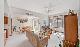 920 Robin Cir, Altoona, IA 50009
