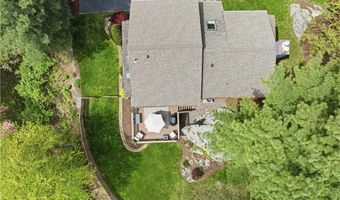 5 Aurora Dr, Cumberland, RI 02864