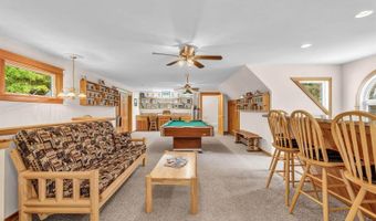 30 Beaver Bog Ln, Abbot, ME 04406