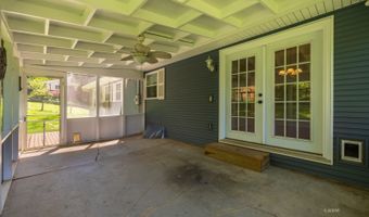 49 Canterbury Dr, Athens, OH 45701