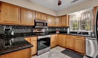114 Tiffany Ln, Bristol, CT 06010