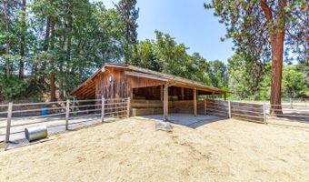 550 Crowson Rd, Ashland, OR 97520