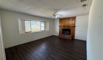 21815 Klickitat Ave, Apple Valley, CA 92307