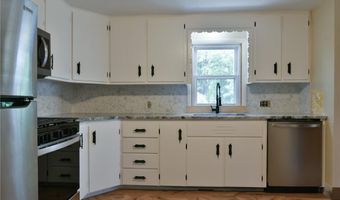 44 Cindy Ln, Warwick, RI 02886