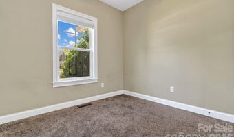 48 Asher Ln, Arden, NC 28704