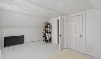 3 York St, Augusta, ME 04330