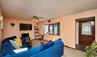 1612 Horse N Buggy Dr, Adel, IA 50003