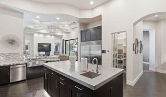 525 W HARMONY Pl, Chandler, AZ 85248