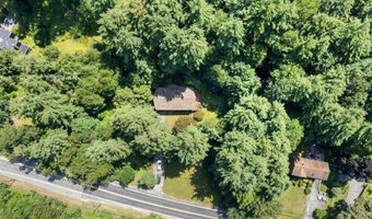 172 Greenville Rd, North Smithfield, RI 02896