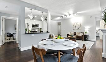 2001 15TH St N 111, Arlington, VA 22201