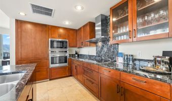 223 Saratoga Rd 3501, Honolulu, HI 96815