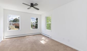 8 James St, Danbury, CT 06810