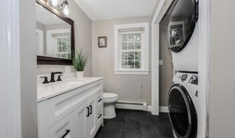 2 Deer Run Cir, Arundel, ME 04046