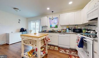 533 W 7TH St, Laurel, DE 19956