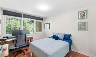 7541 SPRING LAKE Dr B-2, Bethesda, MD 20817