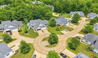 3441 Heron Ct, Aurora, OH 44202