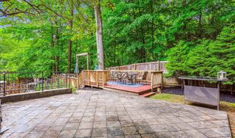 9201 LAUREL OAK Dr, Bethesda, MD 20817