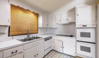 93 Kenwood St, Berlin, CT 06037