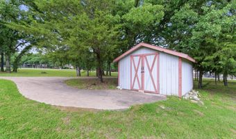 7512 Woodland Dr, Alvarado, TX 76009