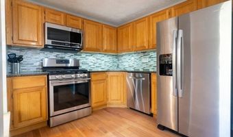 83 Voyagers Ln 83, Ashland, MA 01721