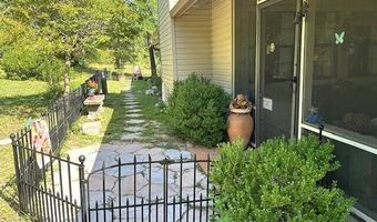 850 Gambier Dr, Alford, FL 32420