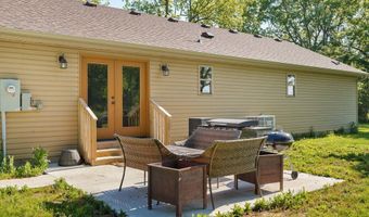 18519 Farm Road 2000, Aurora, MO 65605