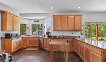10240 E Howard Rd, Athol, ID 83801