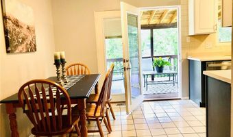 361 Messina Dr, Ballwin, MO 63021
