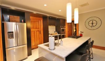 15 McKinley St, Bangor, ME 04401