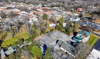 208 S Main St, Abbeville, SC 29620
